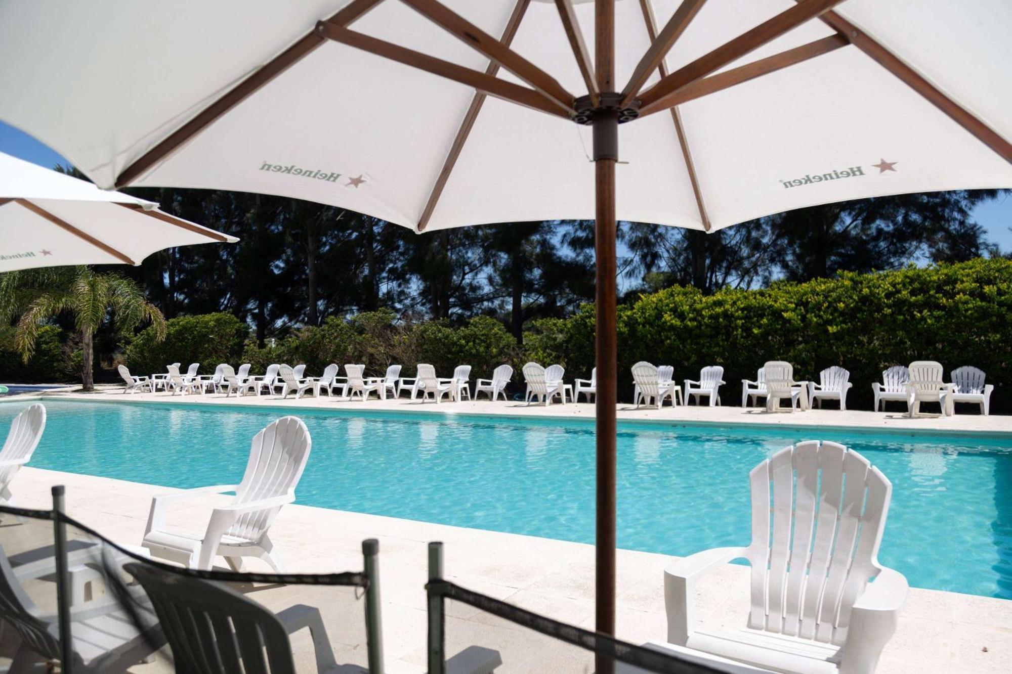 Howard Johnson Hotel & Resort פונס מראה חיצוני תמונה