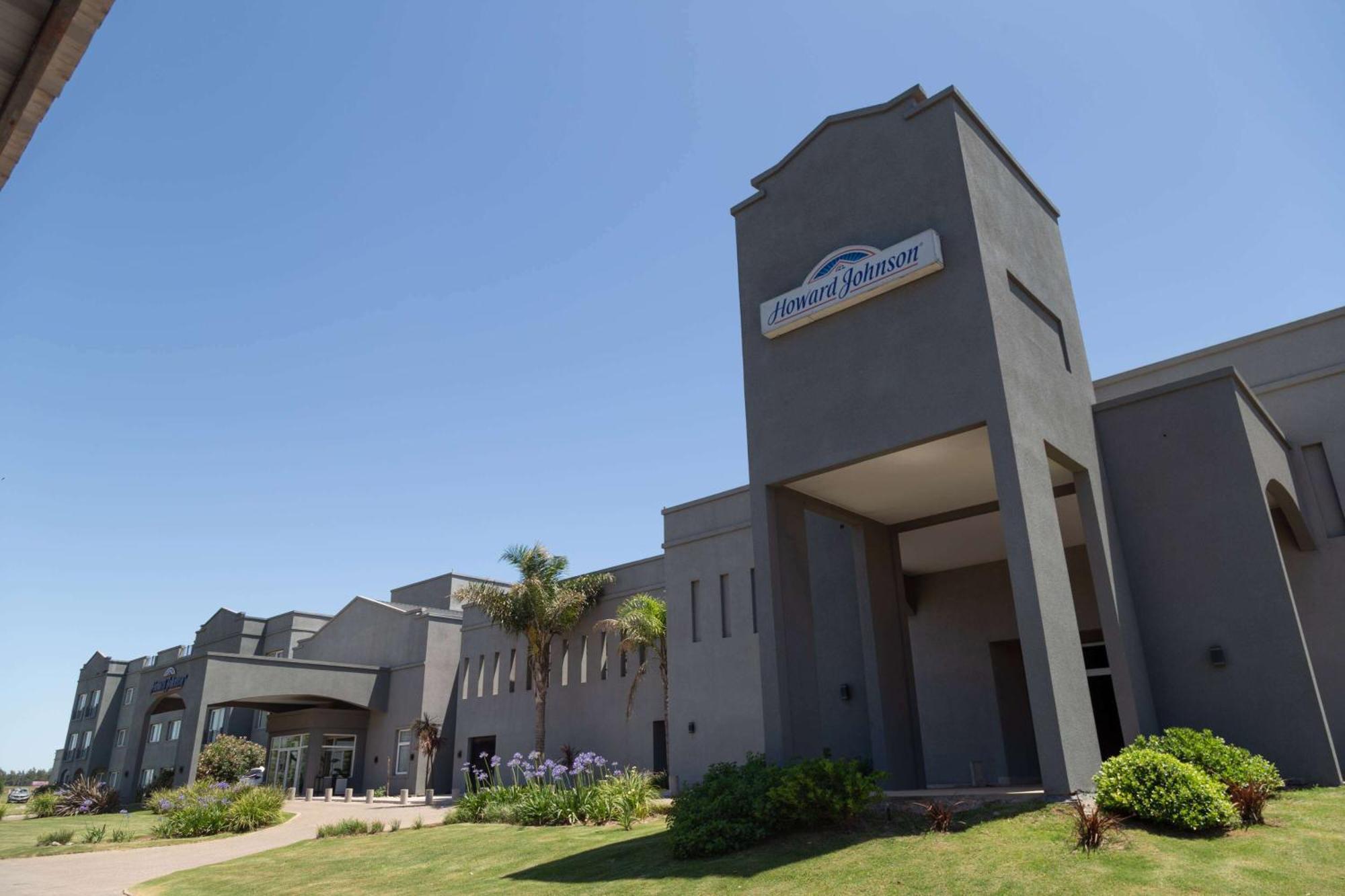 Howard Johnson Hotel & Resort פונס מראה חיצוני תמונה