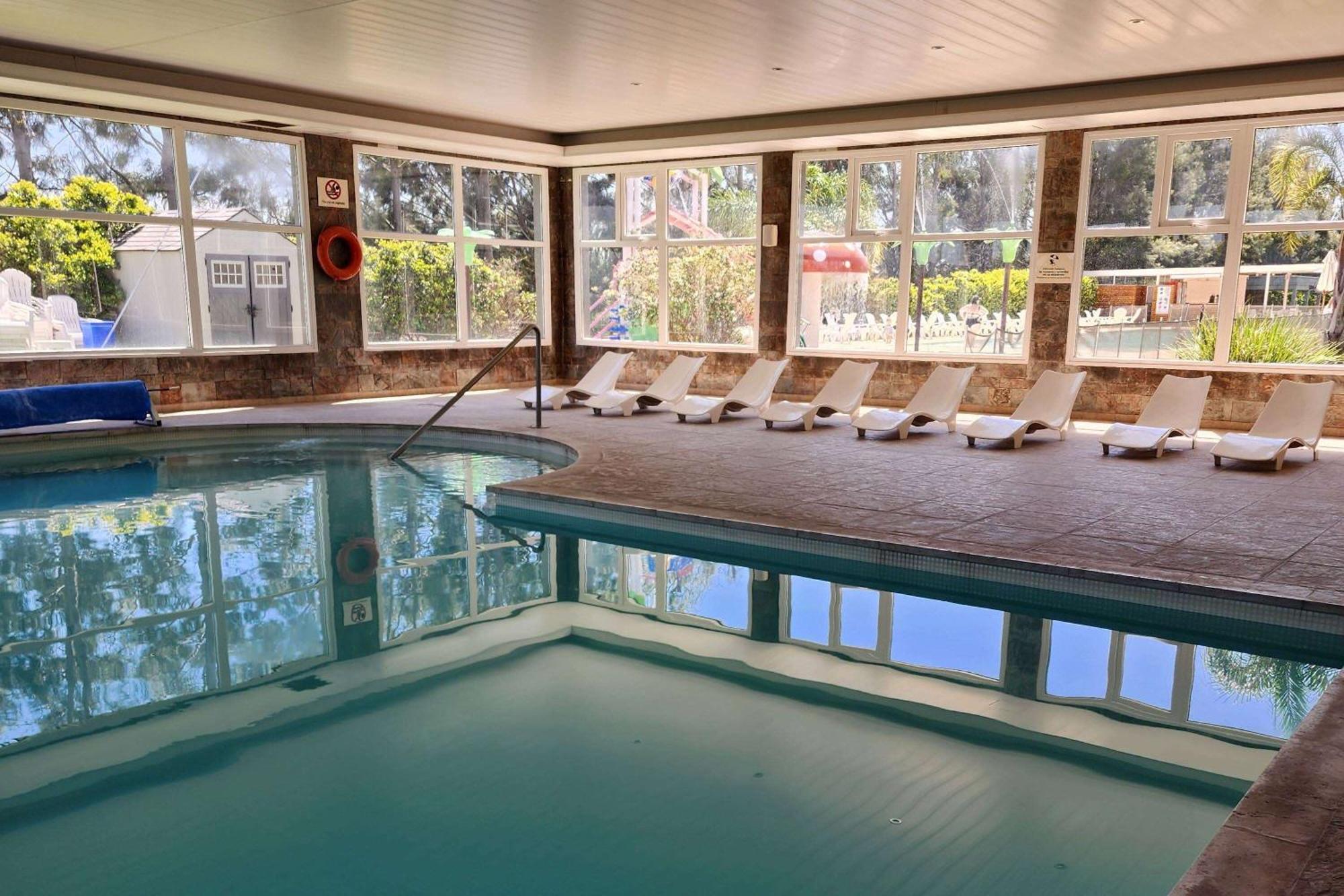 Howard Johnson Hotel & Resort פונס מראה חיצוני תמונה