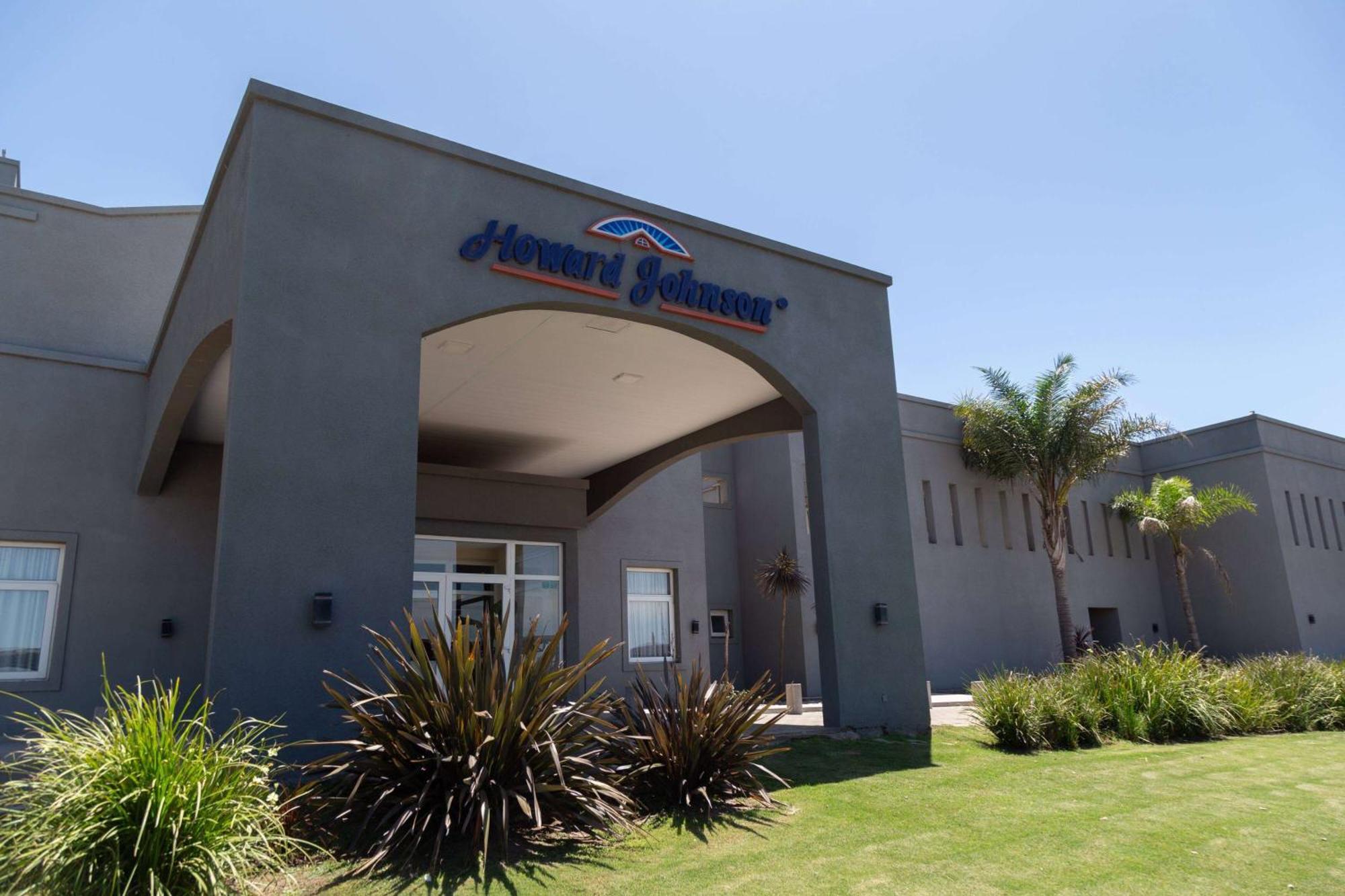 Howard Johnson Hotel & Resort פונס מראה חיצוני תמונה